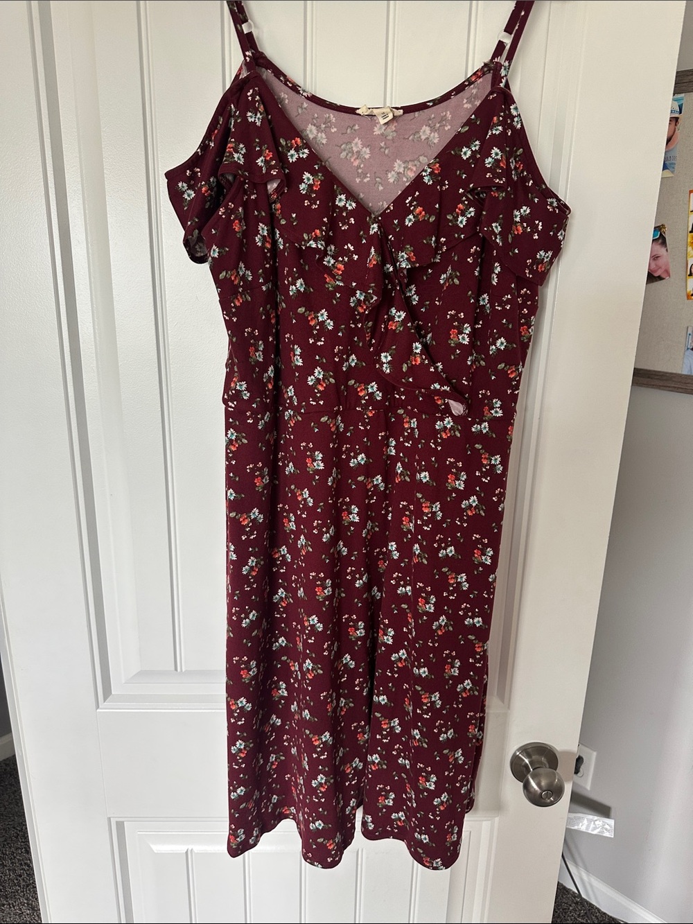 Women's Burgundy Floral Ruffle Midi Dress with Spaghetti Straps
